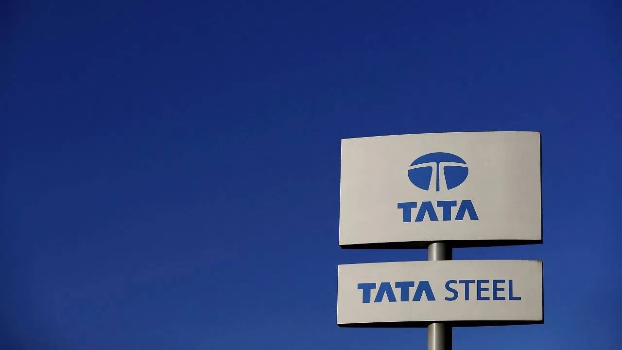 Tata Group : टाटा स्टीलने अखेर गोऱ्या साहेबाला झुकवलंच! 5000 जणांच्या नोकऱ्या पण वाचवल्या