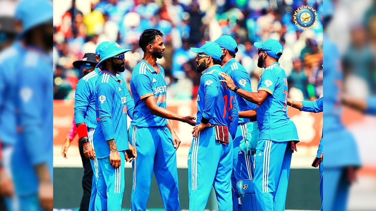 IND vs AUS 3rd ODI : अभ्यास स्टार्कचा अन् पेपर तिसऱ्याचाच, भारताच्या पराभवाचा 'हा' खेळाडू खरा 'व्हिलन' IND vs AUS 3rd ODI : अभ्यास स्टार्कचा अन् पेपर तिसऱ्याचाच, भारताच्या पराभवाचा 'हा' खेळाडू खरा 'व्हिलन'