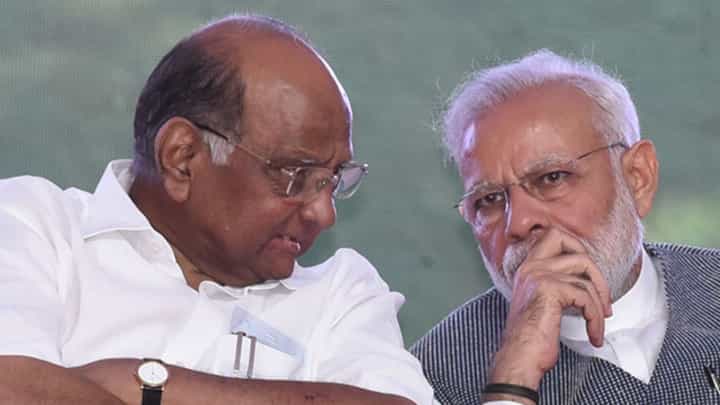 शरद पवार आणि पंतप्रधान मोदी एकत्र येणार? 'या' आमदाराने वर्तविले भविष्य शरद पवार आणि पंतप्रधान मोदी एकत्र येणार? 'या' आमदाराने वर्तविले भविष्य