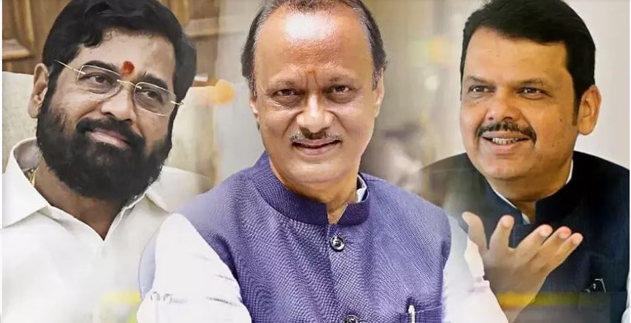 Ajit Pawar : मुख्यमंत्र्यांच्या खात्यानंतर आता अजित पवार यांची फडणवीस यांच्यावर कुरघोडी, फडणवीस यांच्या खात्यांची घेतली बैठक