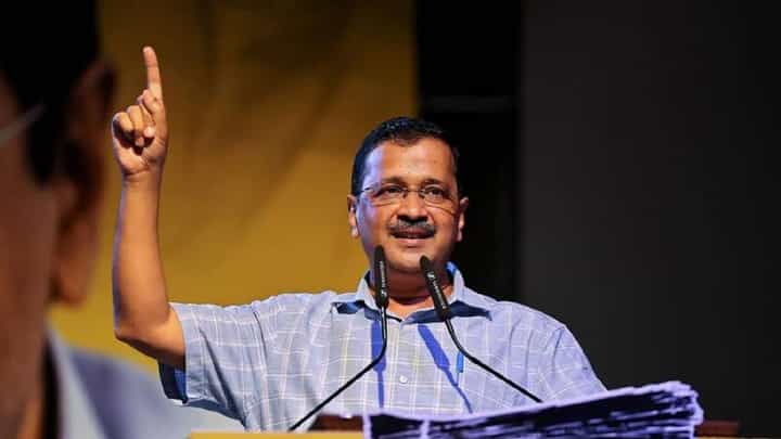 I.N.D.I.A आघाडीचे नाव बदलणार? अरविंद केजरीवाल यांचा संकेत अन् केला भाजपला सवाल I.N.D.I.A आघाडीचे नाव बदलणार? अरविंद केजरीवाल यांचा संकेत अन् केला भाजपला सवाल