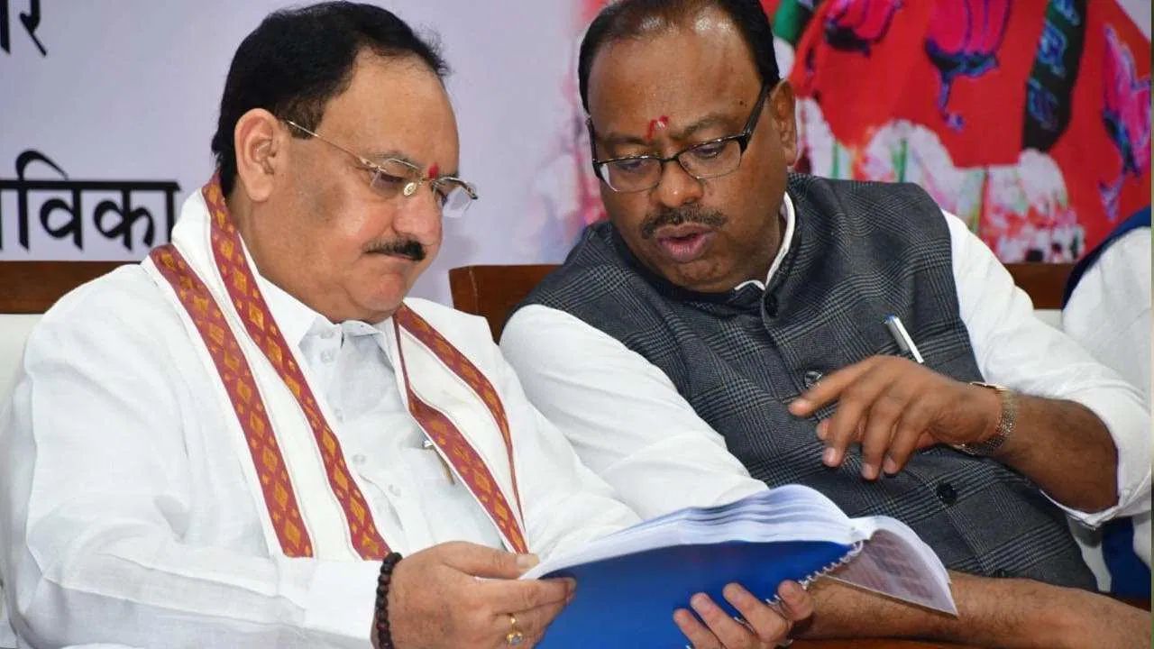 BJP Maharashtra | भाजपच्या गोटातील मोठी बातमी, आमदार-खासदारांना अतिशय मोलाची सूचना BJP Maharashtra | भाजपच्या गोटातील मोठी बातमी, आमदार-खासदारांना अतिशय मोलाची सूचना