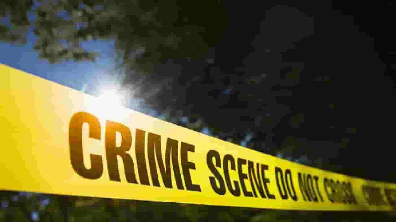 निवृत्त पोलिसाच्या मुलाची निर्घृणपणे हत्या, कुठं घडली धक्कादायक घटना? निवृत्त पोलिसाच्या मुलाची निर्घृणपणे हत्या, कुठं घडली धक्कादायक घटना?