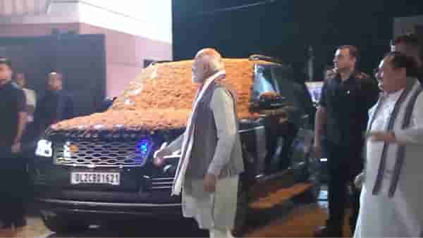 भाजपमध्ये जोरदार हालाचाली, आधी जल्लोष, मग पंतप्रधान मोदींच्या उपस्थितीत खल, पडद्यामागे काय घडतंय?