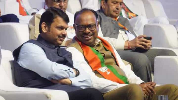 'सुधारणा करा नाहीतर...', भाजप आमदारांचं थेट रिपोर्ट कार्ड; फडणवीस-बावनकुळे यांच्याकडून समज 'सुधारणा करा नाहीतर...', भाजप आमदारांचं थेट रिपोर्ट कार्ड; फडणवीस-बावनकुळे यांच्याकडून समज