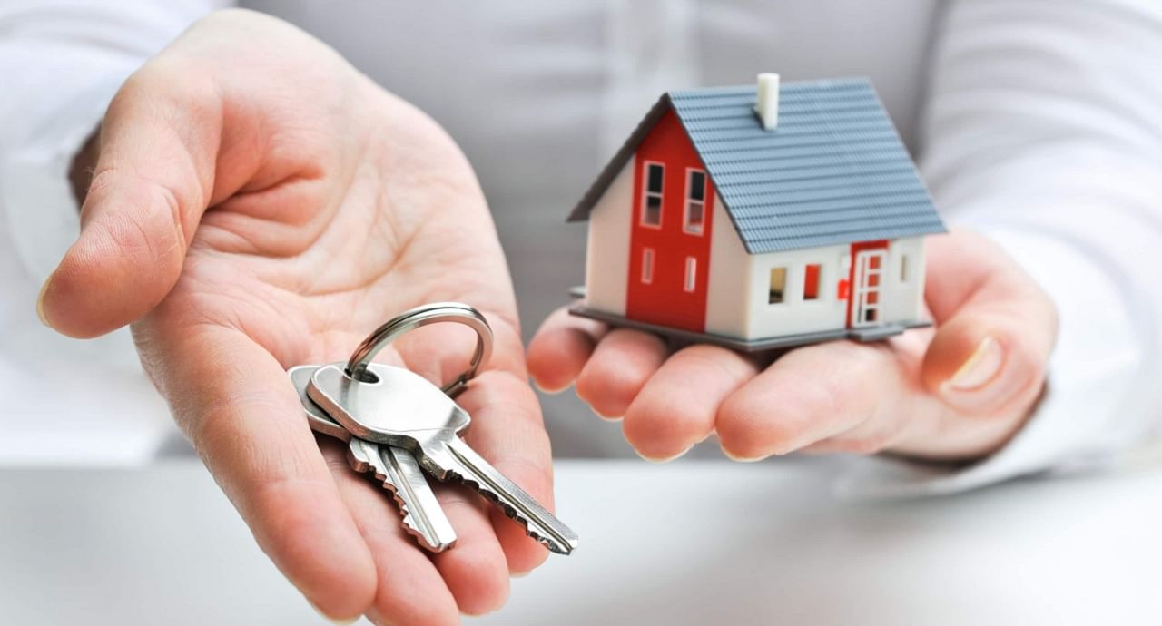 Home offer: 6 कोटींचे घर फक्त 103 रुपयाला, काय आणि कोणासाठी आहे ही ऑफर जाणून घ्या Home offer: 6 कोटींचे घर फक्त 103 रुपयाला, काय आणि कोणासाठी आहे ही ऑफर जाणून घ्या