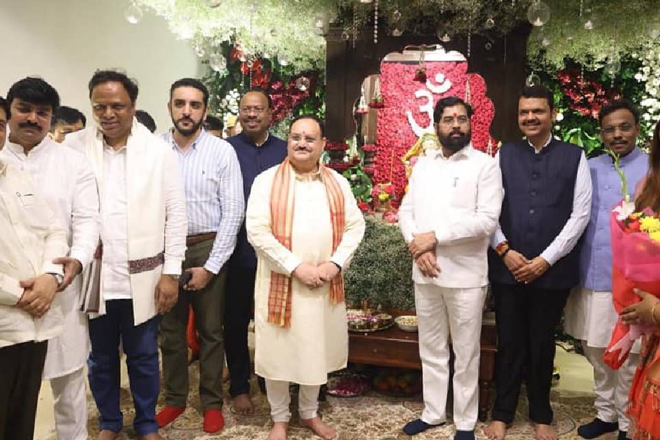 Ganesh Chaturthi 2023 | जे.पी.नड्डा ‘वर्षा’वर, मुख्यमंत्री एकनाथ शिंदे यांच्या बाप्पाचं घेतलं दर्शन