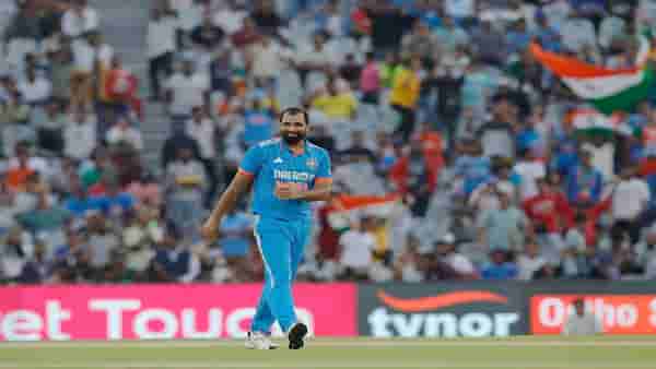 IND vs AUS 1st Odi | मोहम्मद शमी याचा कांगारुंना पंच, टीम इंडियाला 277 धावांचं आव्हान