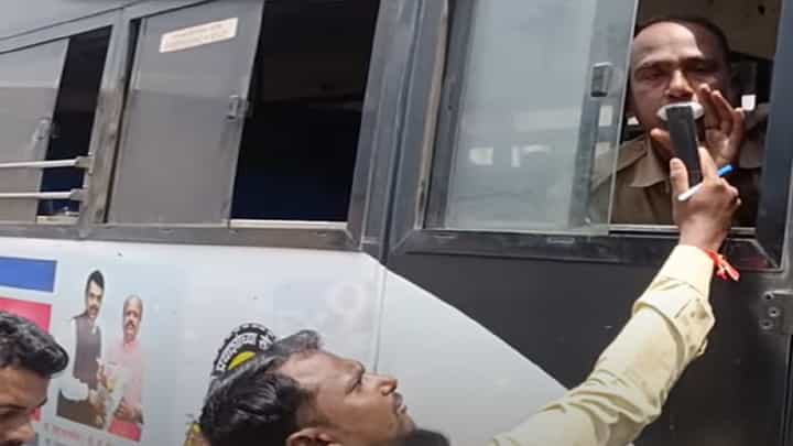 लालपरी चालकानो! मद्यपान करून ST बस चालवाल तर होणार कारवाई, काय बजावले आदेश? लालपरी चालकानो! मद्यपान करून ST बस चालवाल तर होणार कारवाई, काय बजावले आदेश?