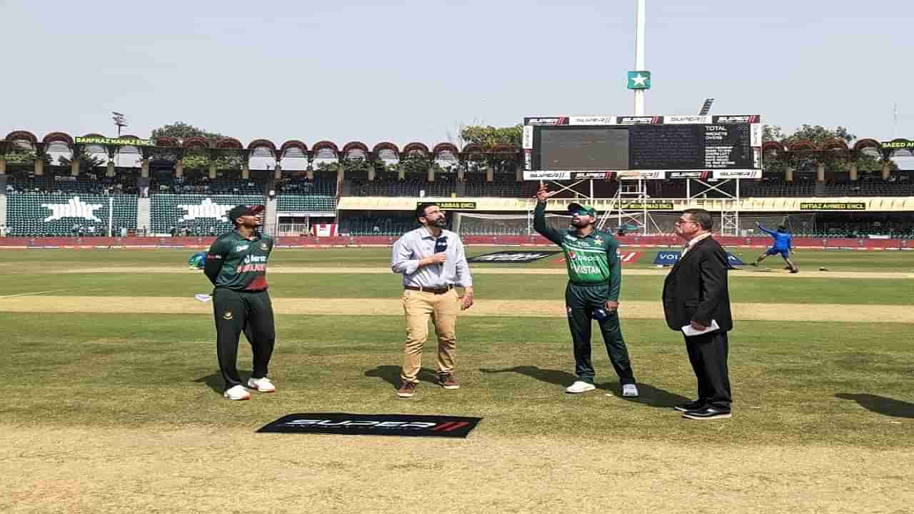 PAK vs BAN | बांगलादेशने टॉस जिंकला, प्लेईंग ईलेव्हनमध्ये मोठा बदल, अशी आहे टीम