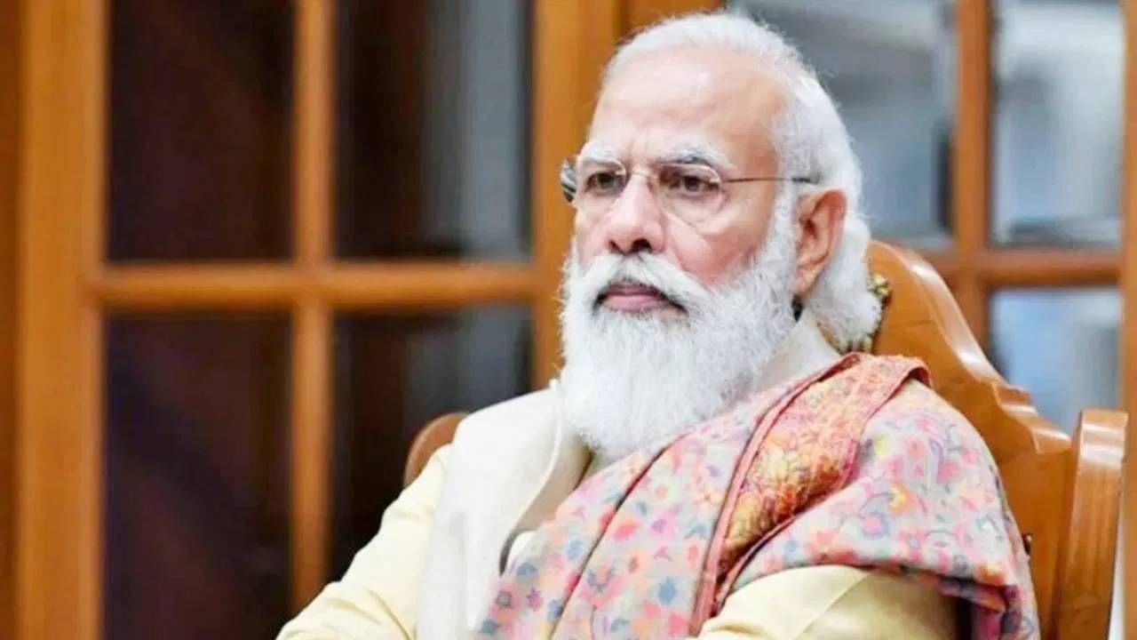 PM Narendra Modi Birthday : पंतप्रधान नरेंद्र मोदी यांचा पगार किती? संपत्ती किती? कुठून होते कमाई? तुमच्या मनातील 'त्या' प्रश्नांची उत्तरे काय? PM Narendra Modi Birthday : पंतप्रधान नरेंद्र मोदी यांचा पगार किती? संपत्ती किती? कुठून होते कमाई? तुमच्या मनातील 'त्या' प्रश्नांची उत्तरे काय?