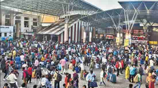 Pune News | पुणे, मुंबई प्रवाशांची गर्दीची समस्या सुटणार, काय आहे योजना