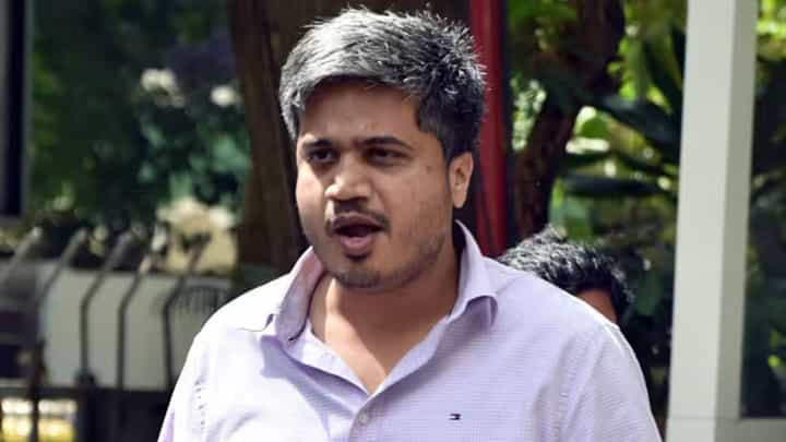 Nitesh Rane : अमेरिकेत मुलगा जन्माला आला तरी रोहित पवार..., भाजप आमदाराची खोचक टीका Nitesh Rane : अमेरिकेत मुलगा जन्माला आला तरी रोहित पवार..., भाजप आमदाराची खोचक टीका