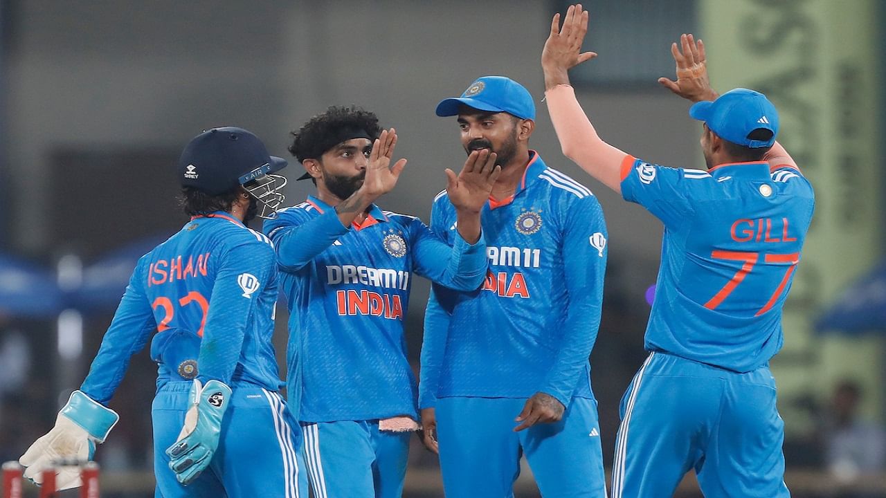 IND vs AUS 2nd Odi | टीम इंडियाचा कांगारुंवर 99 धावांनी दणदणीत विजय, 2-0 ने मालिकाही जिंकली