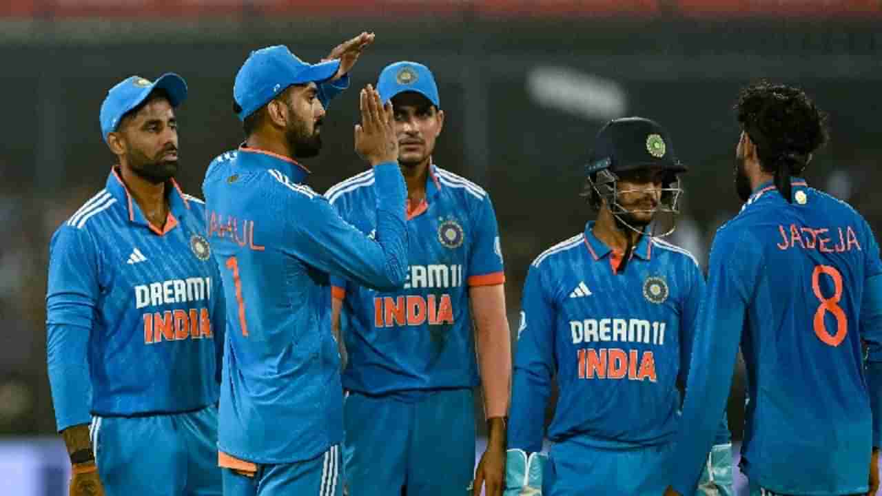 IND vs AUS | टीम इंडियाचा इंदूरमध्ये वर्ल्ड रेकॉर्ड, वनडे क्रिकेटमध्ये 3 हजार सिक्स ठोकण्याचा कीर्तीमान