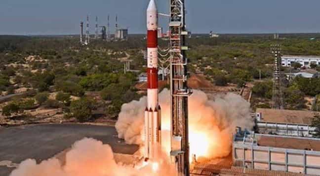 ISRO Aditya L1 mission | आदित्य एल - १ अंतराळात असं झेपावलं, पोहचायला किती दिवस लागणार? ISRO Aditya L1 mission | आदित्य एल - १ अंतराळात असं झेपावलं, पोहचायला किती दिवस लागणार?