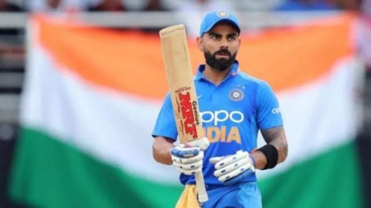 विराट कोहली चौथ्यांदा वनडे वर्ल्डकप स्पर्धेत सहभागी होणार आहे. मागच्या तीन पर्वात त्याची कामगिरी जबरदस्त राहिली आहे. 2019 वर्ल्डकप स्पर्धेत त्याने संघाचं नेतृत्वही केलं आहे. 