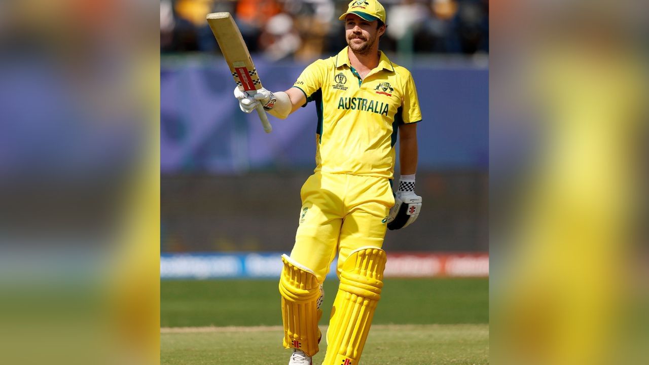 मॅक्सवेल याने ४० बॉलमध्ये यंदाच्या वर्ल्ड कपमध्ये नेदरलँडविरूद्ध शतक केलं होतं. तर याआधी ५१ बॉलमध्ये २०१५ साली श्रीलंकेविरूद्ध मॅक्सवेलने आक्रमक खेळी केलेली. 