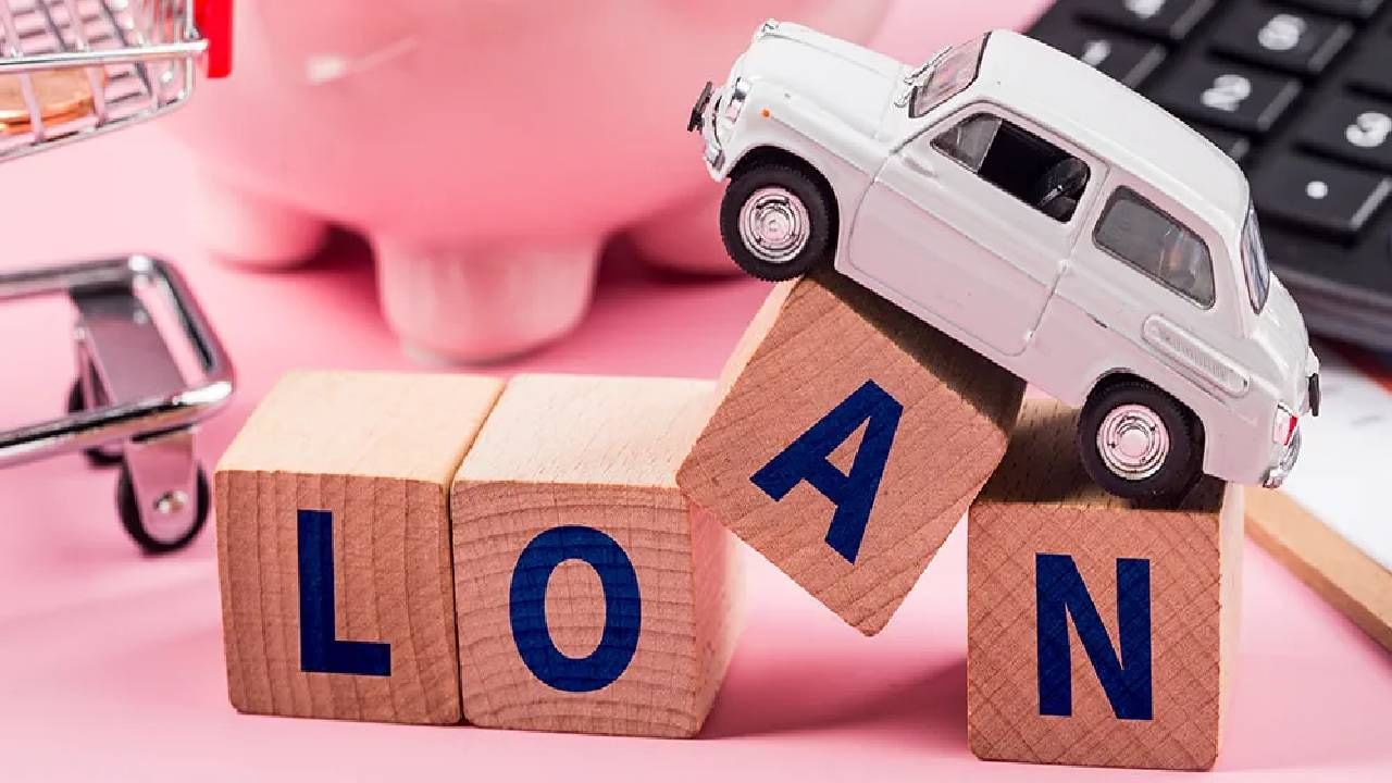 Car Loan : 5 वर्षासाठी 10 लाखांचे कार लोन घेतल्यास किती भरावा लागेल हप्ता? इतकी असेल व्याजाची टक्केवारी Car Loan : 5 वर्षासाठी 10 लाखांचे कार लोन घेतल्यास किती भरावा लागेल हप्ता? इतकी असेल व्याजाची टक्केवारी
