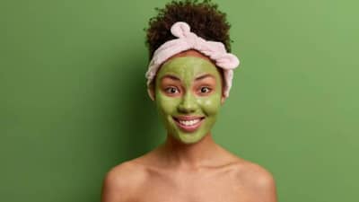 चमकदार त्वचा पाहिजे आहे? मग कारल्यापासून बनवलेला हा फेस पॅक नक्की ट्राय करा