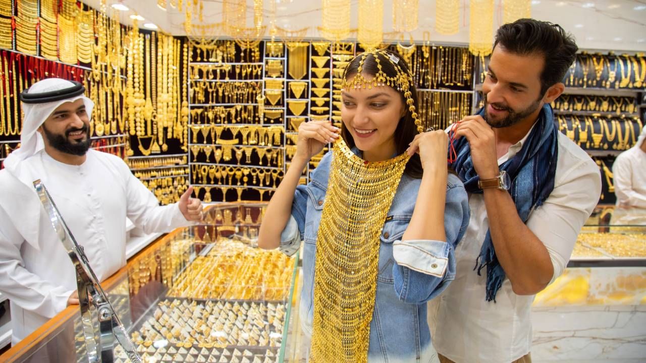 Gold Silver Rate Today : इस्त्राईल-हमास युद्धाने वाढवले भाव, इतक्या वधारल्या सोन्या-चांदीच्या किंमती