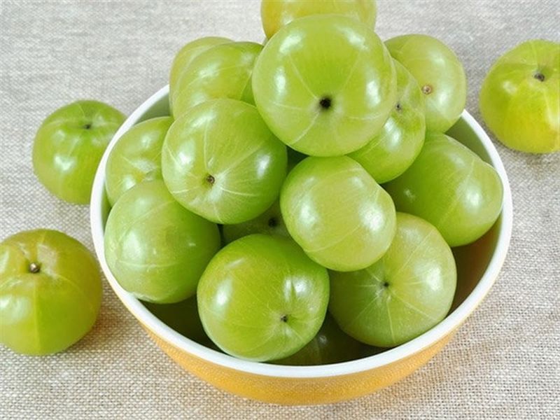 Health : आवळा खाल्ल्यावर खरंच पांढरे केस होतात का काळे? जाणून घ्या! Health : आवळा खाल्ल्यावर खरंच पांढरे केस होतात का काळे? जाणून घ्या!