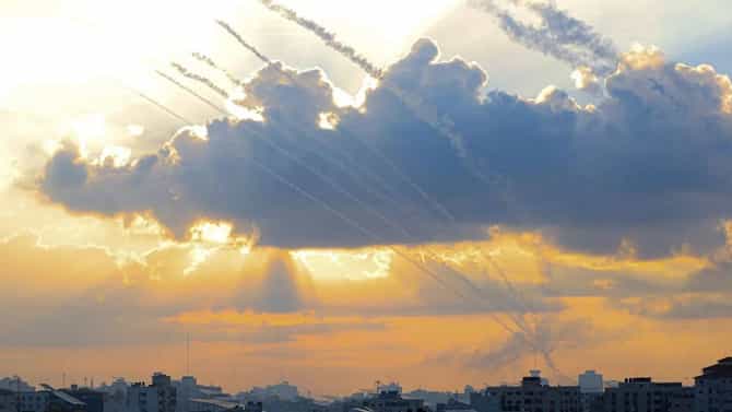 Israel-Palestine War : पुन्हा युद्धाचा भडका... 5000 रॉकेटने हल्ला; इस्रायल आणि पॅलेस्टाईन आमनेसामने