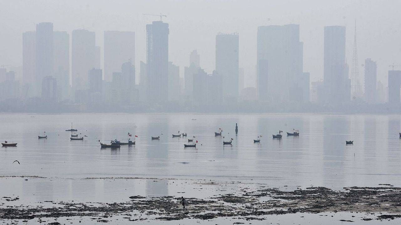 Mumbai : मुंबईकरांनो सावध व्हा! सलग तिसऱ्या दिवशी मुंबईची हवा दिल्लीपेक्षा खराब