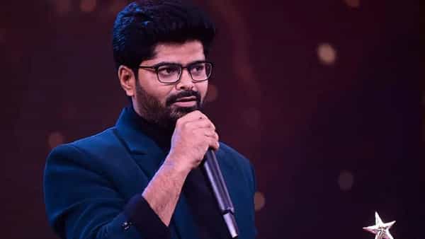 कन्नड इंडस्ट्रीचा फेमस अभिनेता मोठ्या अडचणीत सापडलाय. अभिनेता नागभूषण याला पोलिसांकडून अटक करण्यात आलीये. नागभूषण याच्या चाहत्यांना यामुळे धक्का बसलाय.