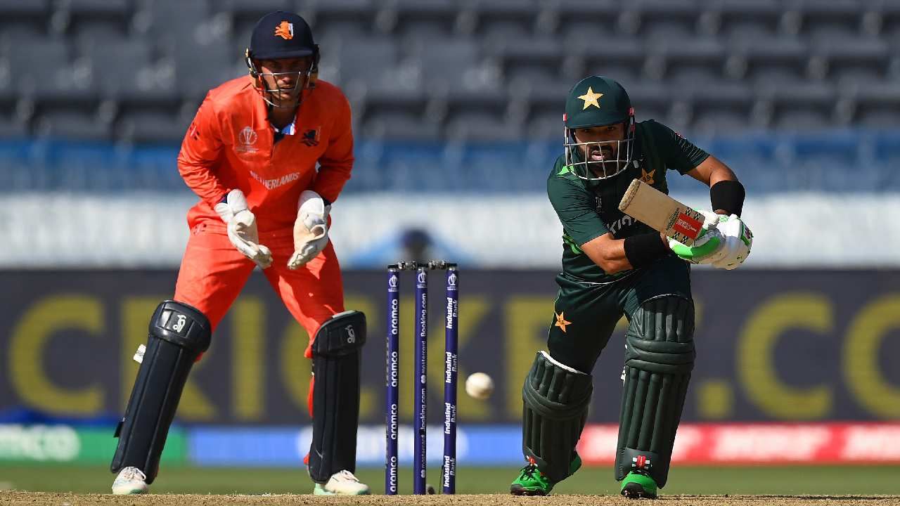 PAK vs NED : पाकिस्तानच्या डावात पंचांकडून मोठी चूक, 14 व्या षटकात घडलं असं काही