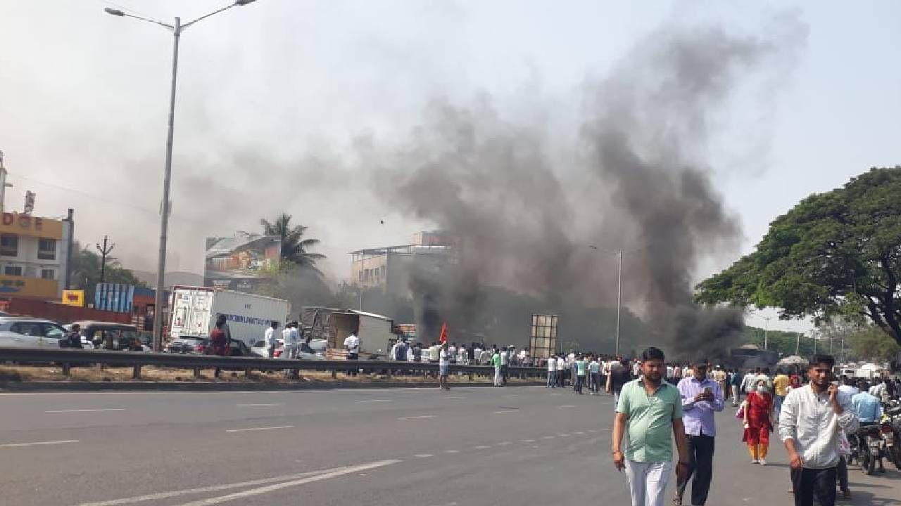 पुणे शहरात मराठा आंदोलक आक्रमक, मुंबईकडे जाणारी वाहतूक रोखली पुणे शहरात मराठा आंदोलक आक्रमक, मुंबईकडे जाणारी वाहतूक रोखली