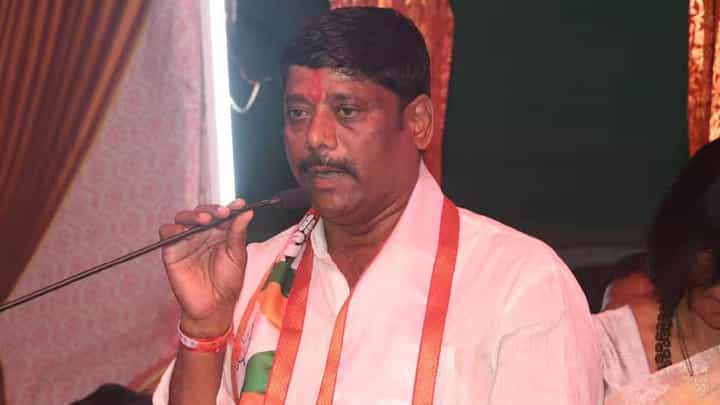 ललित पाटील प्रकरणात आणखी एका मंत्र्यांचं नाव..., रवींद्र धंगेकर यांचा मोठा दावा काय? ललित पाटील प्रकरणात आणखी एका मंत्र्यांचं नाव..., रवींद्र धंगेकर यांचा मोठा दावा काय?