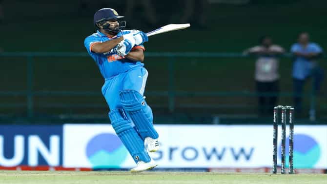 Rohit Sharma जगातला नंबर 1 सिक्सर किंग, ख्रिस गेल याचा वर्ल्ड रेकॉर्ड उद्धवस्त