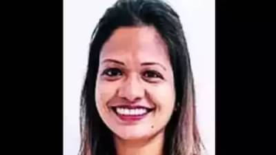 Tree Fall | अंगावर झाड नाही, संकटच कोसळलं, दादरमधल्या घटनेत शिक्षिकेच्या आयुष्याची वाताहात