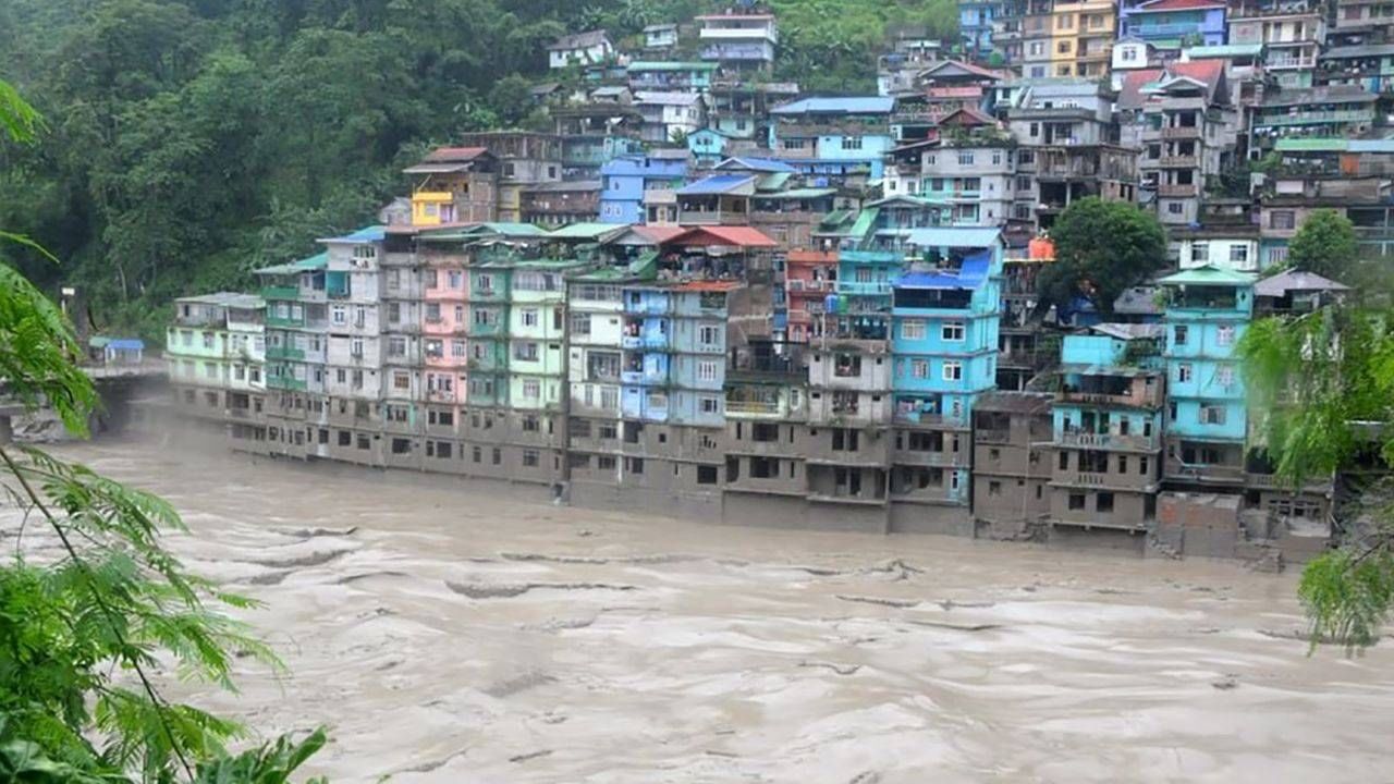 Sikkim Floods : आता आरोपांचा महापूर! 'यामुळेच ओढावली नैसर्गिक आपत्ती', सिक्कीमचे मुख्यमंत्री संतापले