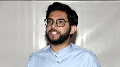 Aaditya Thackeray : आदित्य ठाकरे यांच्या अडचणी वाढणार? ‘त्या’ प्रकरणातील याचिकेवर 6 डिसेंबरला सुनावणी