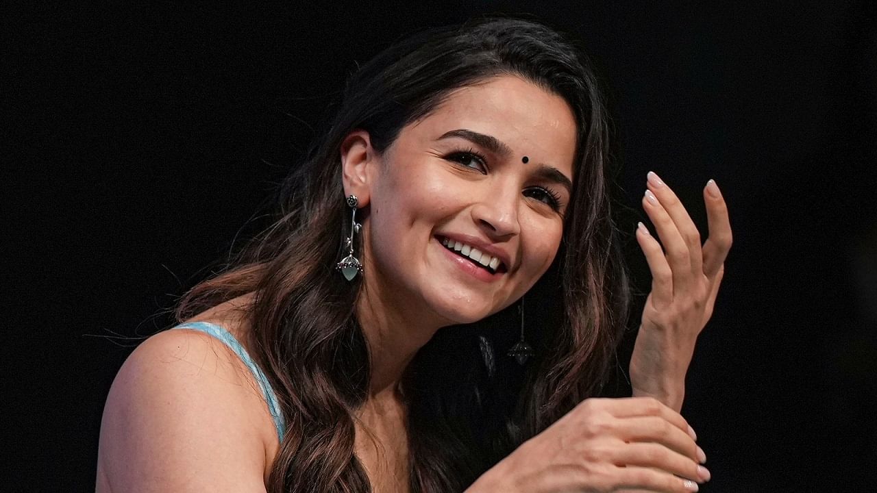 Alia Bhatt हिच्याकडून तरुणींना मोलाचा सल्ला; म्हणाली, 'पालकांवर दबाव...'