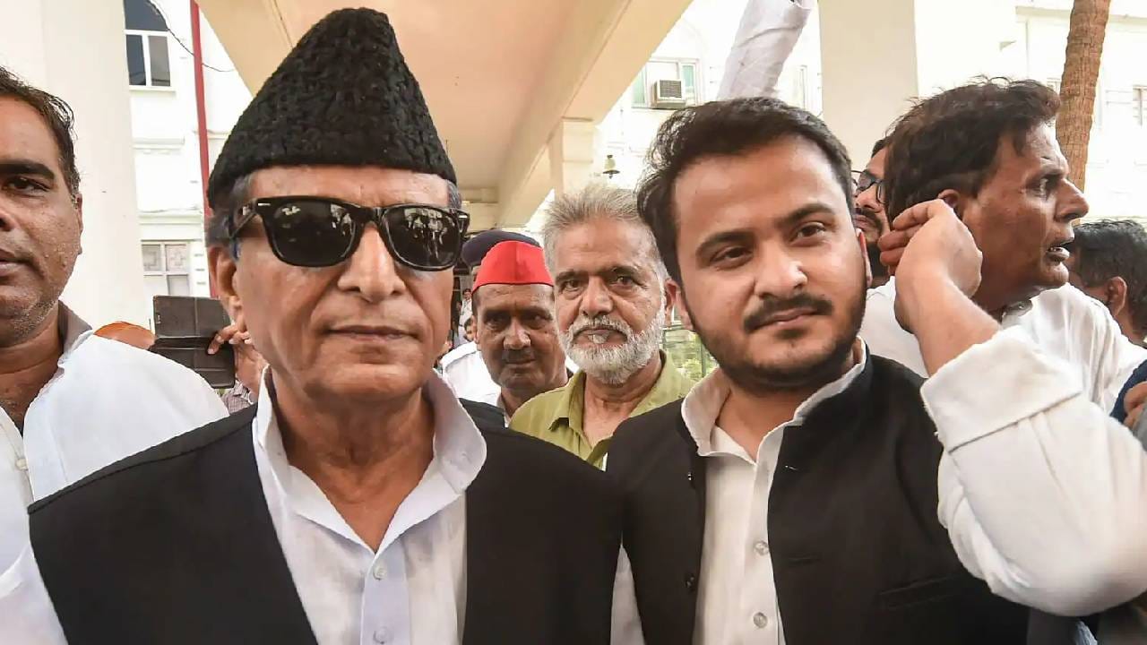 Azam Khan : सपाचे नेते आजम खान यांना 7 वर्षांचा तुरुंगवास; अख्खं कुटुंब ...