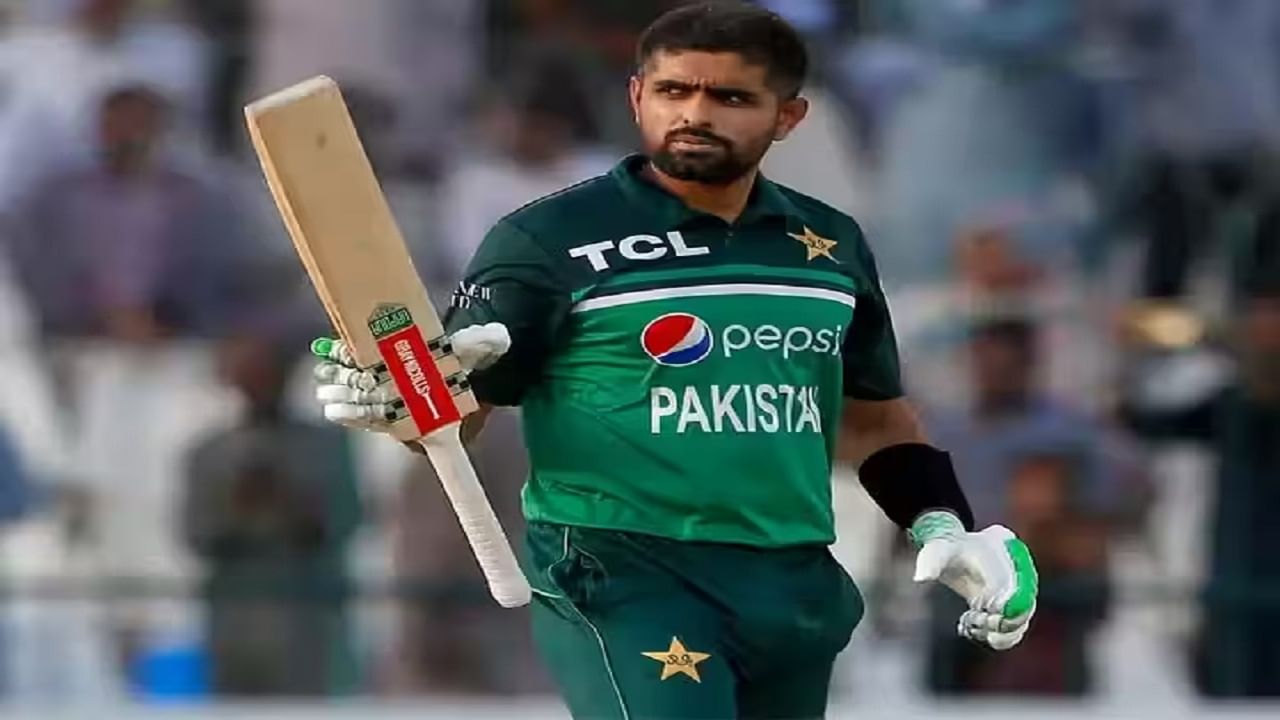 आयसीसी वनडे वर्ल्ड कप 2019 नंतर ते आतापर्यंत पाकिस्तानच्या बाबर आझम याने संयुक्तरित्या सर्वाधिक शतकं झळकावली आहेत. बाबरने 4 वर्षांत 36 सामन्यांमध्ये 9 शतकं ठोकली आहेत. 