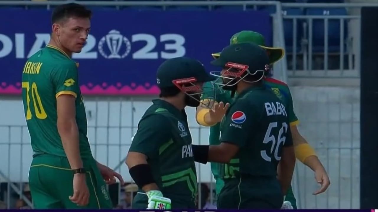 रिझवान आणि यानसेन दोघेही भिडल्यचां पाहून पाकिस्तान कॅप्टन बाबर आझम याने मध्यस्थी केली. दोघांना शांत करण्याचा प्रयत्न केला. या सर्व प्रकारामुळे काही वेळ वातावरण गरम झालेलं.