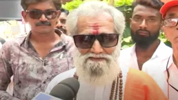 शिवतीर्थावरील मेळाव्यात हुबेहूब बाळासाहेब! ठाकरे गटाच्या मेळाव्यात कुणी वेधलं लक्ष? शिवतीर्थावरील मेळाव्यात हुबेहूब बाळासाहेब! ठाकरे गटाच्या मेळाव्यात कुणी वेधलं लक्ष?