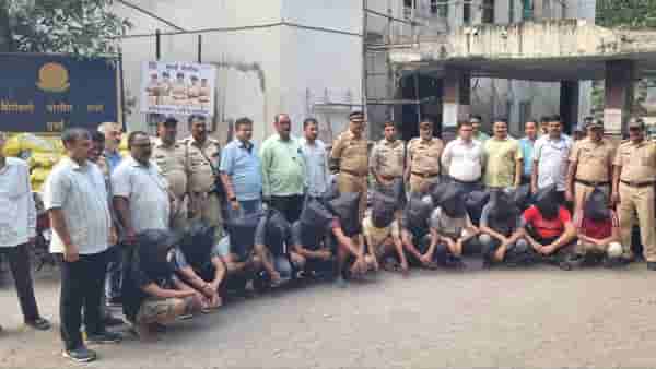 Mumbai Crime | मुंबई पोलिसांची सर्वात मोठी कारवाई, तब्बल 17 बांगलादेशींना अटक