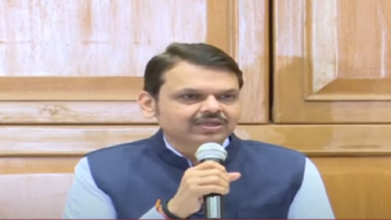 Devendra Fadnavis : राज्यातील कंत्राटी भरतीचे दोषी कोण? देवेंद्र फडणवीस स्पष्टच म्हणाले...