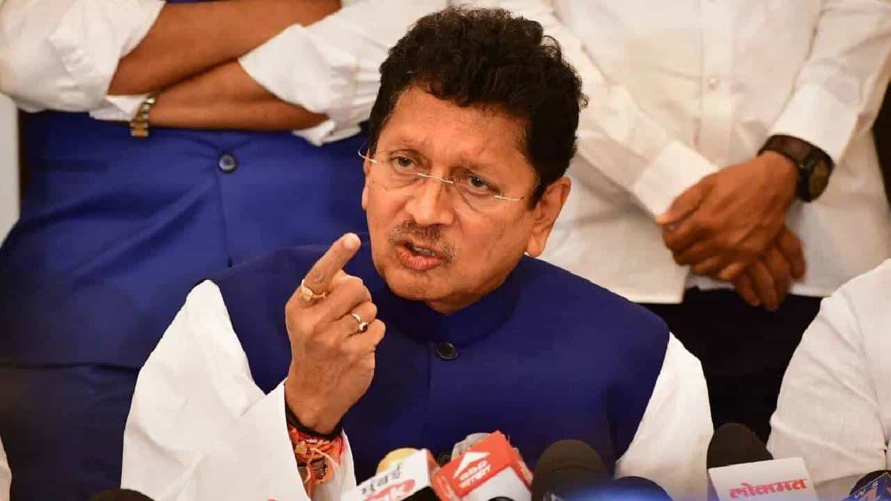 ज्याला कर नाही त्याला डर का? दीपक केसरकर यांचा रोख नेमका कुणावर?