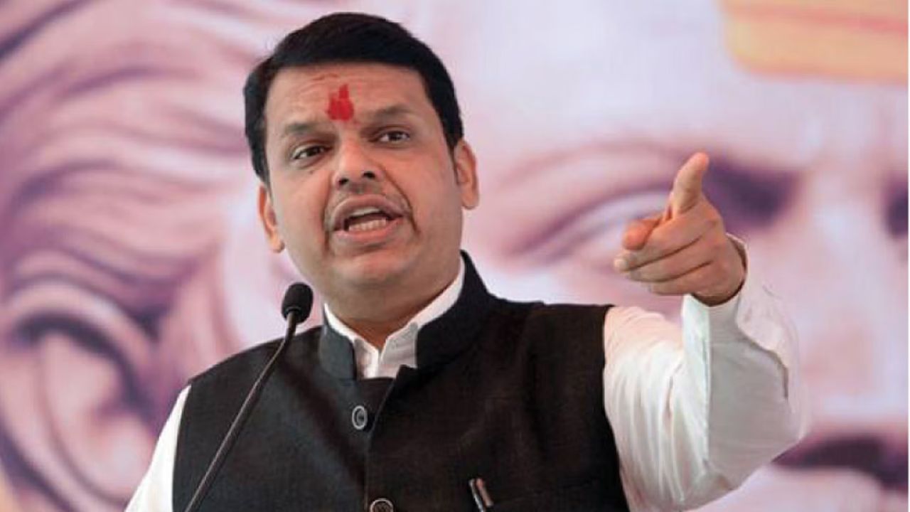 Devendra Fadnavis : देवेंद्र फडणवीस म्हणताय...मी पुन्हा येईन, महाराष्ट्रात पुन्हा राजकीय भूकंप होणार?