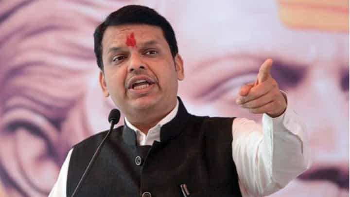 Devendra Fadnavis : देवेंद्र फडणवीस म्हणताय...मी पुन्हा येईन, महाराष्ट्रात पुन्हा राजकीय भूकंप होणार? Devendra Fadnavis : देवेंद्र फडणवीस म्हणताय...मी पुन्हा येईन, महाराष्ट्रात पुन्हा राजकीय भूकंप होणार?