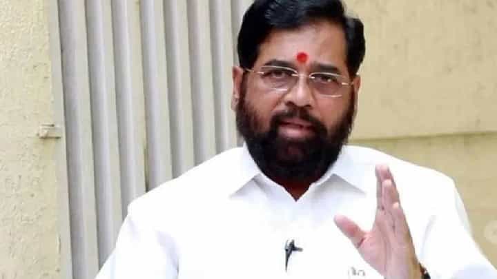 Maratha Reservation : शिंदे समितीने सादर केलेल्या पहिल्या अहवालात किती कुणबी नोंदी मिळाल्या? Maratha Reservation : शिंदे समितीने सादर केलेल्या पहिल्या अहवालात किती कुणबी नोंदी मिळाल्या?