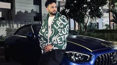 Elvish Yadav :  ‘बिग बॉस ओटीटी 2’चा विजेता एल्विश यादवकडून खंडणी मागणाऱ्याला अखेर अटक , गुजरातमध्ये ठोकल्या बेड्या