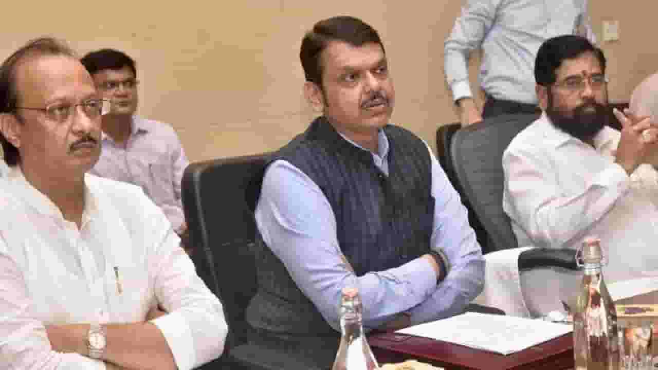 Shashikant Shinde : ... अन्यथा उद्रेक होईल, 'या' आमदाराचा सरकारला थेट इशारा Shashikant Shinde : ... अन्यथा उद्रेक होईल, 'या' आमदाराचा सरकारला थेट इशारा