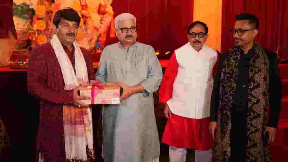 TV9 Festival of India : भाजप खासदार मनोज तिवारी यांच्याकडून संगिताच्या माध्यमातून देवीला नमन